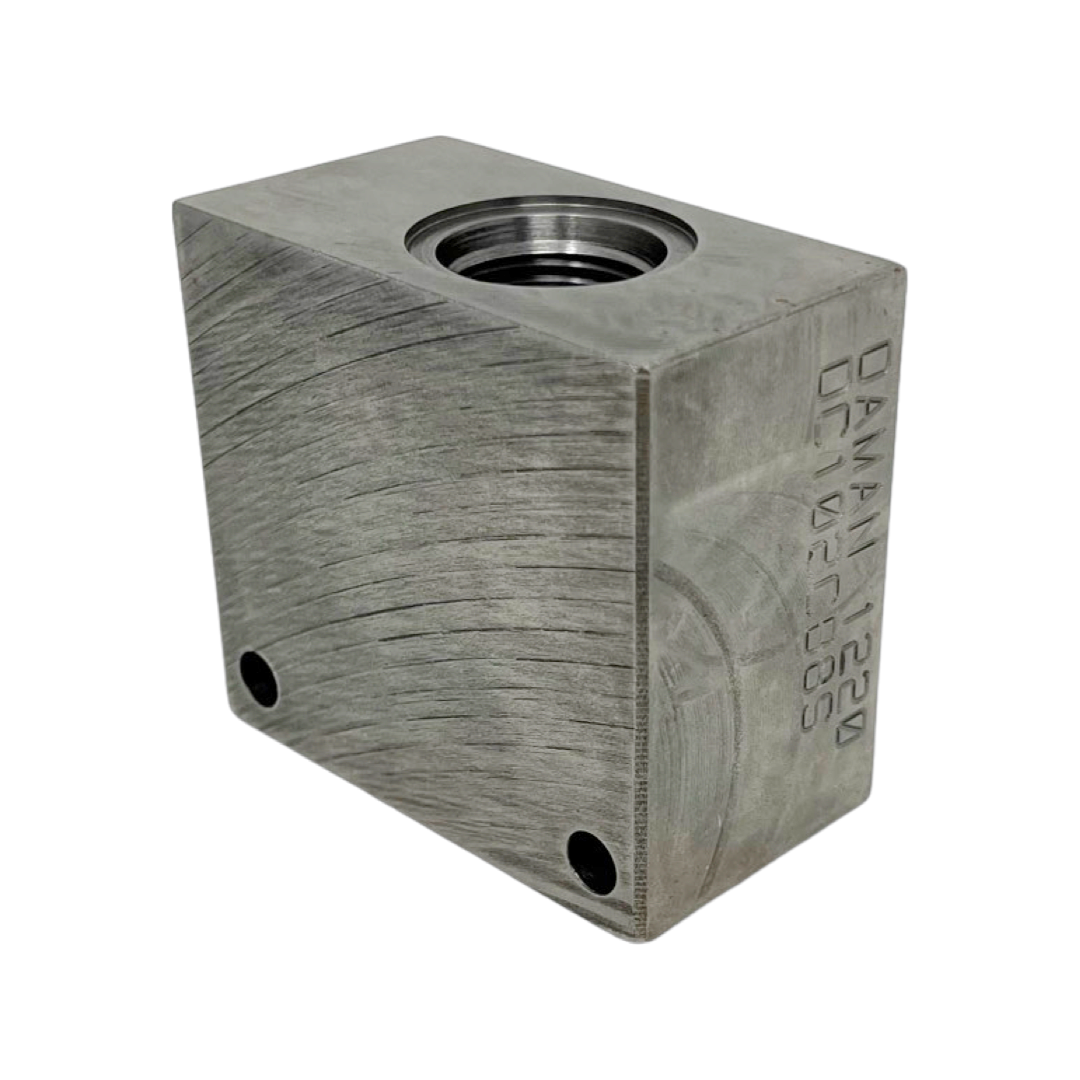 DC102CB6S : Daman Common Cavity Body, C-10-2 Cartridge Cavity, #6 SAE (3/8") Port Connections, 5000psi Rated, Ductile Iron, Without Gauge Port